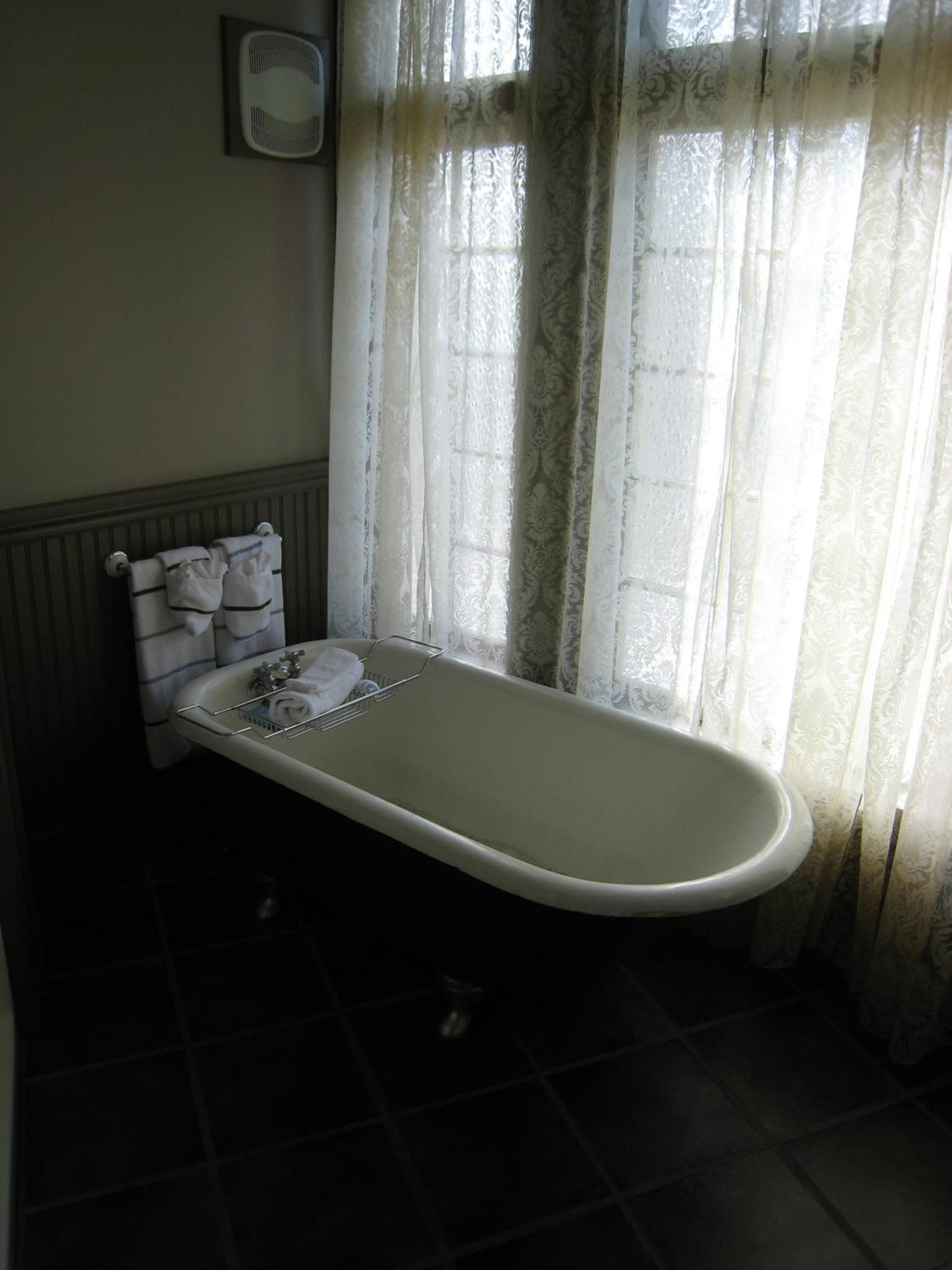 Rodmay Hotel Powell River Room photo